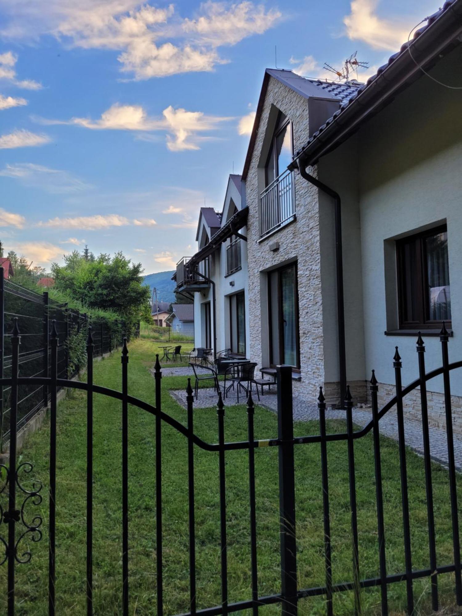 Apartamenty Pod Skrzycznem Щирк Экстерьер фото